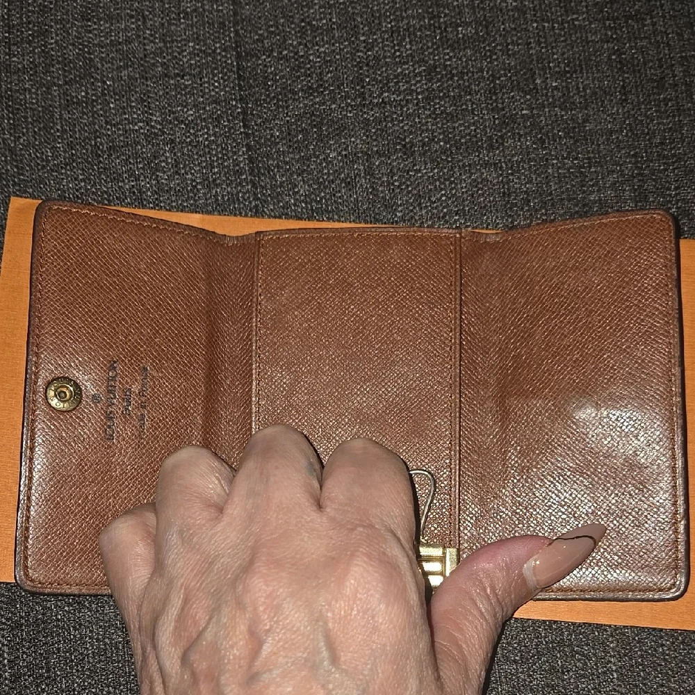 Louis Vuitton Brown Monogram Key Wallet - Picture 3 of 8